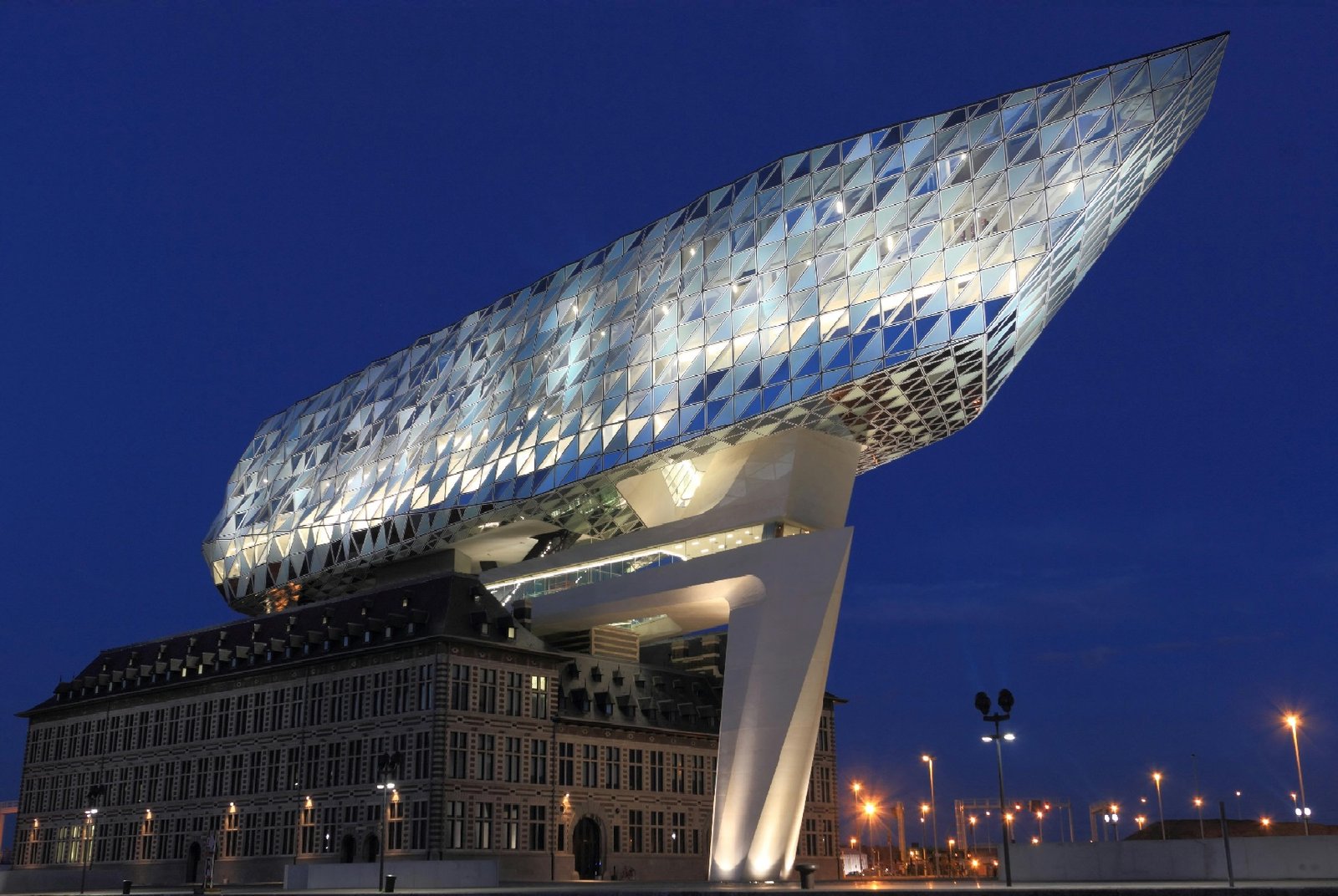 The Intersection of Women's Clothing and Unemployment in Antwerp, Belgium